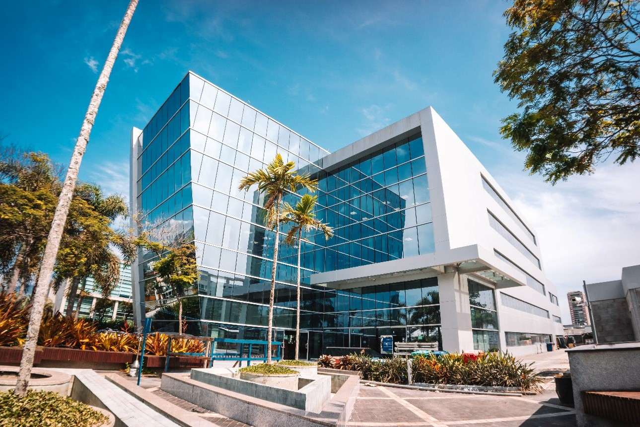 Acesso principal da Unidade Barra do SENAI CETIQT